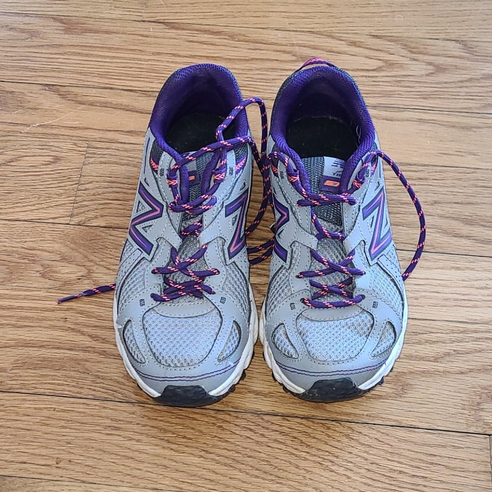 Women's shoes